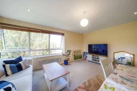 18, Cornel House Osborne Road, Windsor, SL4 3SQ