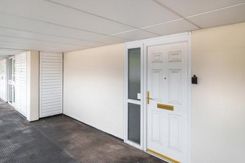 41 Athlone Square, Windsor, SL4 1ST