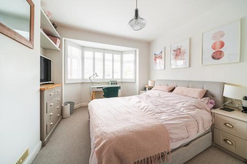 60 Buckland Crescent, Windsor, SL4 5JS