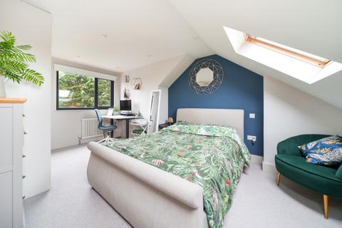 60 Buckland Crescent, Windsor, SL4 5JS