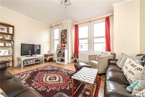 5 bedroom terraced house to rent, Strathleven Road, London, SW2