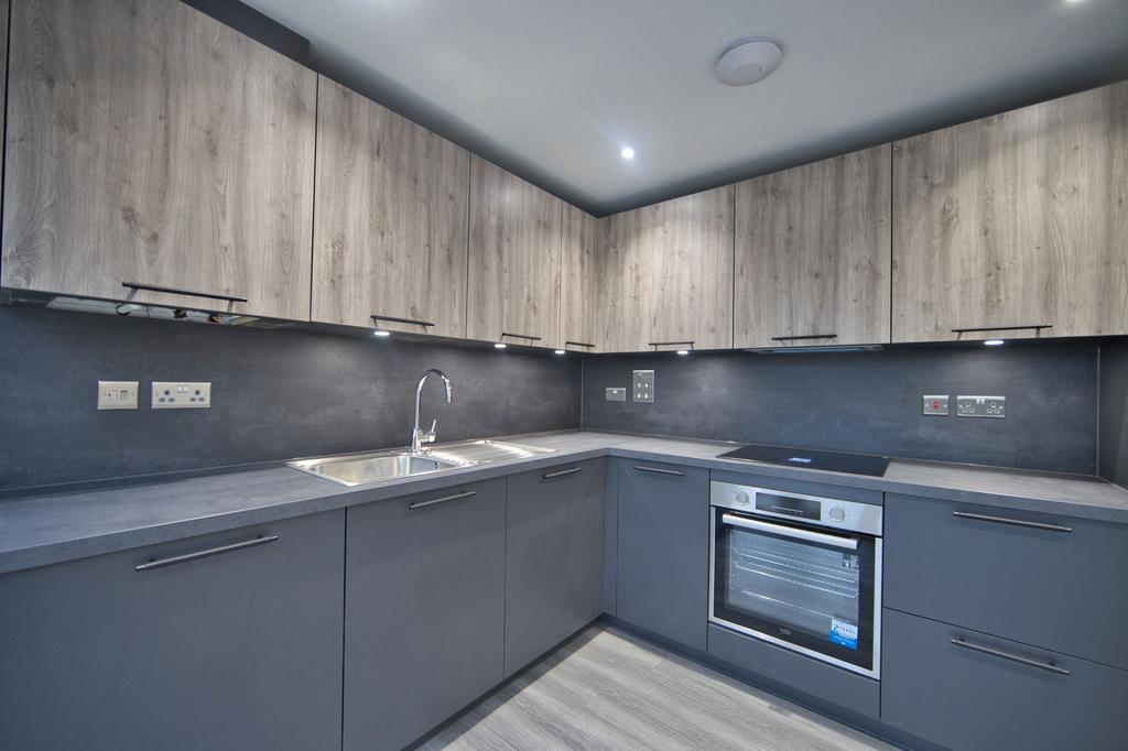 Vulcan Close, Whitstable, CT5 3 bed detached house for sale £500,000