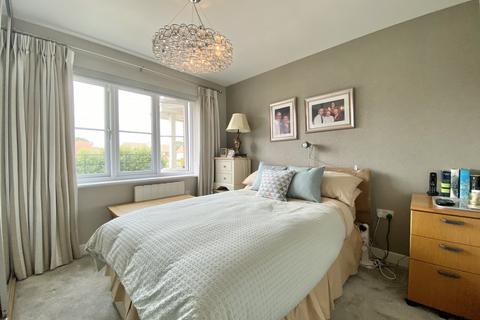 2 bedroom apartment for sale, Readwin Crescent, Wokingham, Berkshire