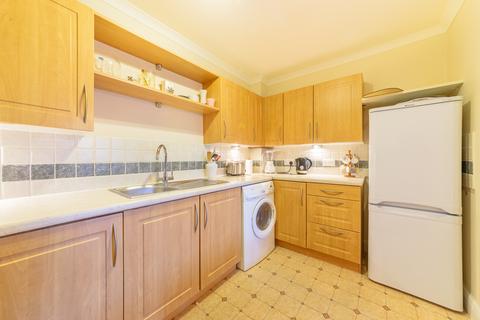 2 bedroom apartment for sale - Woolf Drive, Wokingham