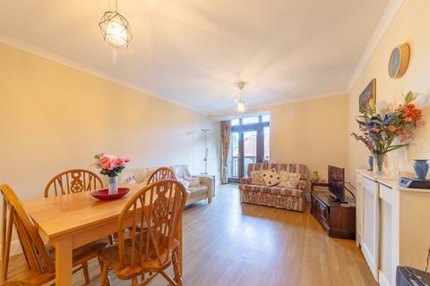 2 bedroom apartment for sale, Woolf Drive, Wokingham