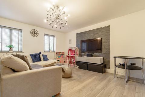2 bedroom apartment for sale - Summer Court, Sindlesham, Wokingham