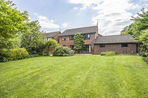undefined, Blenheim Close, Wokingham, Berkshire