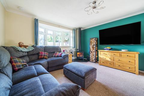 49 Barkham Ride, Finchampstead, Wokingham, RG40 4HA