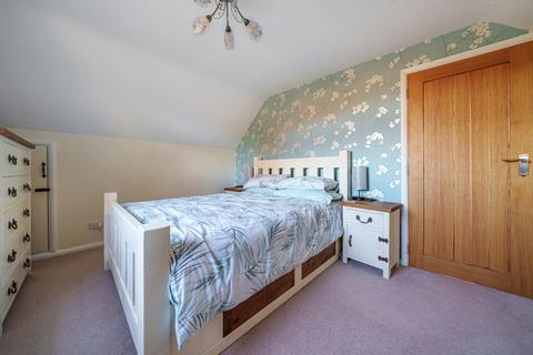 49 Barkham Ride, Finchampstead, Wokingham, RG40 4HA