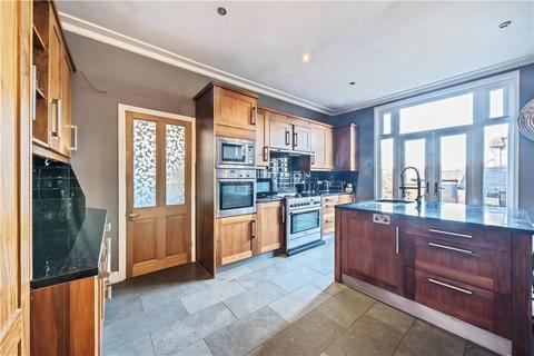 4 bedroom semi-detached house for sale - London, London E4