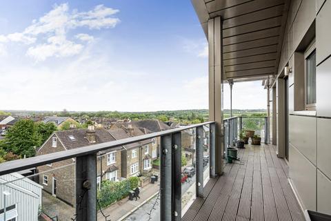 2 bedroom apartment for sale, Lower Queens Road, Buckhurst Hill, Essex