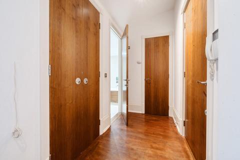 2 bedroom apartment for sale, Lower Queens Road, Buckhurst Hill, Essex
