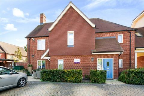 2 bedroom retirement property for sale, Blackman Court, Yateley, Hampshire