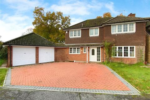 4 bedroom detached house for sale, Crosby Gardens, Yateley, Hampshire