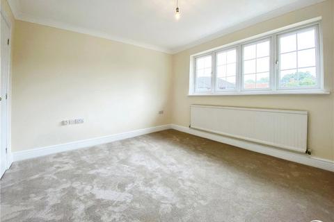 1 Crosby Gardens, Yateley, GU46 7RT