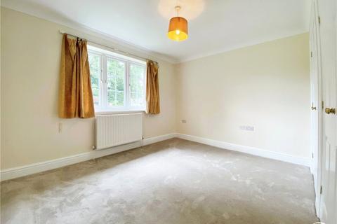 1 Crosby Gardens, Yateley, GU46 7RT
