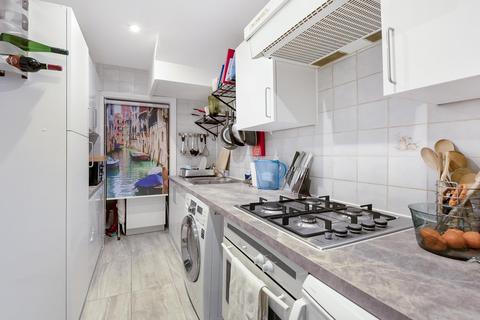 undefined, Warwick Way, London, SW1V