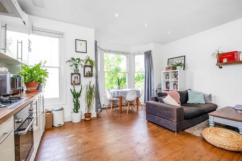 2 bedroom flat to rent, Norwood Road, Herne Hill, London, SE24