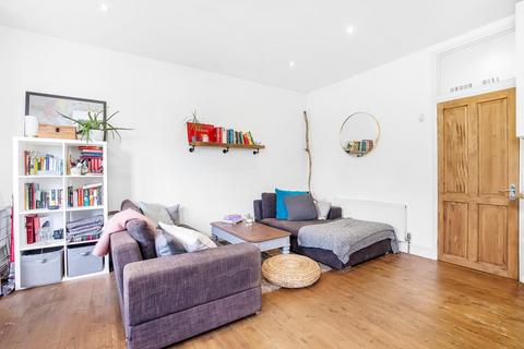 2 bedroom flat to rent, Norwood Road, Herne Hill, London, SE24
