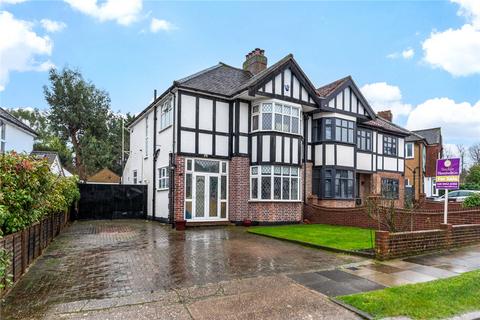 29 Lakeside Drive, Bromley, BR2 8QQ