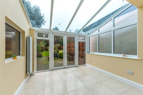 29 Lakeside Drive, Bromley, BR2 8QQ