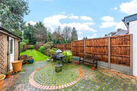 29 Lakeside Drive, Bromley, BR2 8QQ