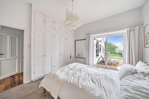127a Courthill Road, London, SE13 6DR