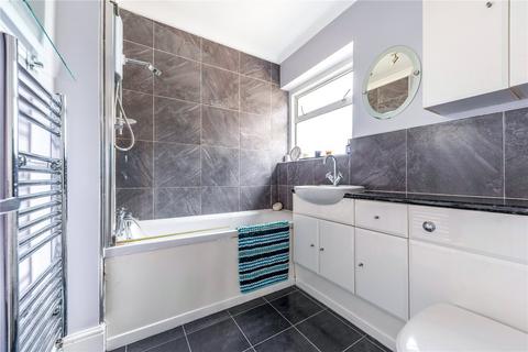 65 Bourne Vale, Bromley, BR2 7NW