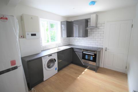 31a The Croft, Wembley, HA0 3EQ