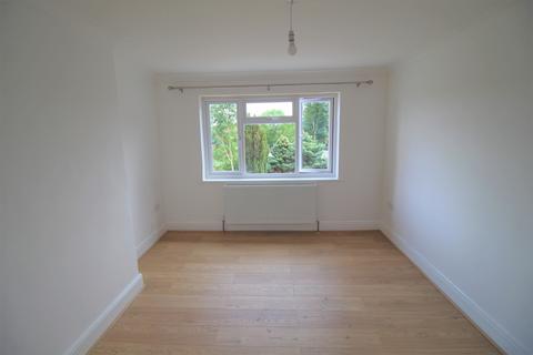 31a The Croft, Wembley, HA0 3EQ