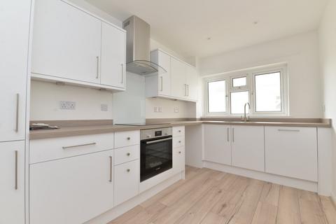 2 bedroom apartment for sale, Aldbury Court, Grove Road, Barton On Sea, Hampshire, BH25