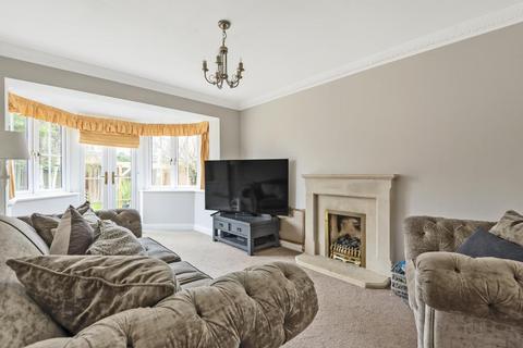 5 bedroom detached house for sale, Calvert Green,  Buckinghamshire,  MK18