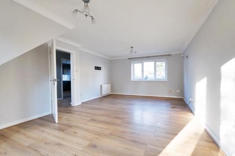 2 Baskerville Court, Clyro, Hereford, HR3 5SS