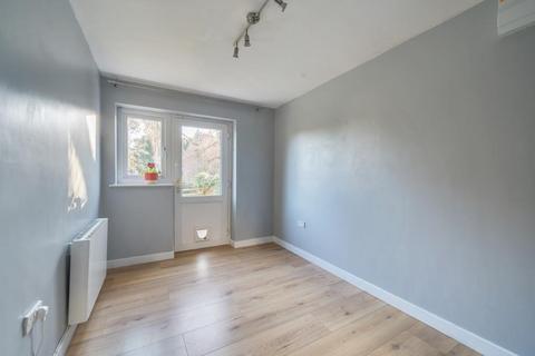 2 Baskerville Court, Clyro, Hereford, HR3 5SS