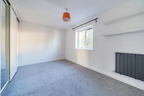 2 Baskerville Court, Clyro, Hereford, HR3 5SS