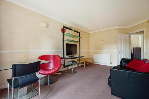 26 Bampton Close, Oxford, OX4 6NN