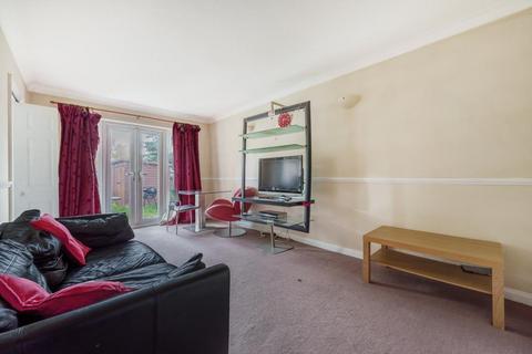 26 Bampton Close, Oxford, OX4 6NN
