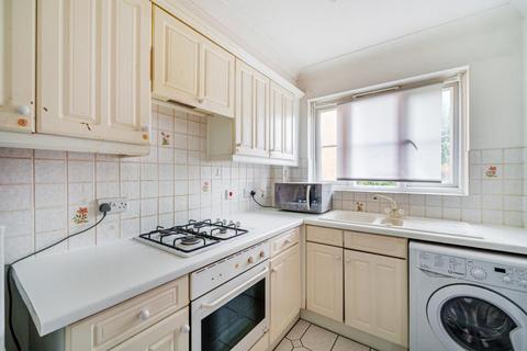 26 Bampton Close, Oxford, OX4 6NN