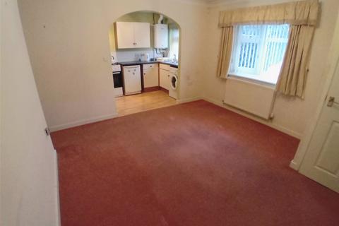 3 Bradshaw Gardens, Oakengates, Telford, TF2 6DG