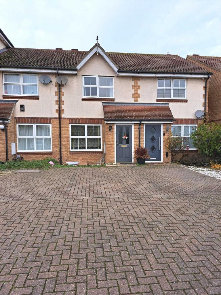 Ridge Close, West Thamesmead, SE28 0HT 2 bed house for sale £375,000