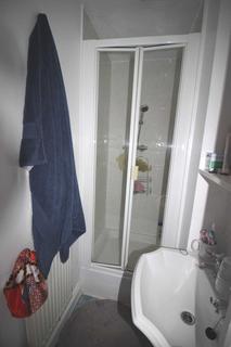 63 Ridge Close, London, SE28 0HT