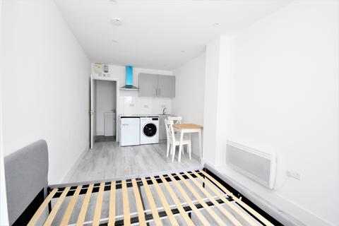 Studio to rent - Prestige House 4 Bellingham Road, London SE6