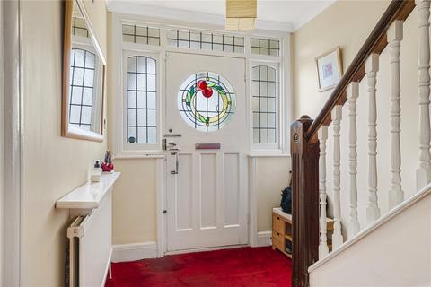14 Rafford Way, Bromley, BR1 3EW