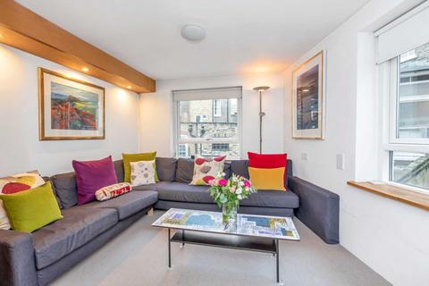 3 bedroom maisonette to rent, Moreton Terrace, Pimlico. SW1V