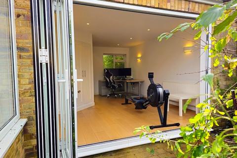 40 Hornbeam Spring, Knebworth, SG3 6BE