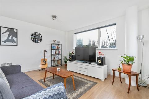 2 bedroom apartment for sale, Kings Arms Court, London, E1
