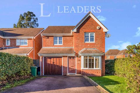 4 bedroom detached house to rent, Monro Place, Epsom, KT19
