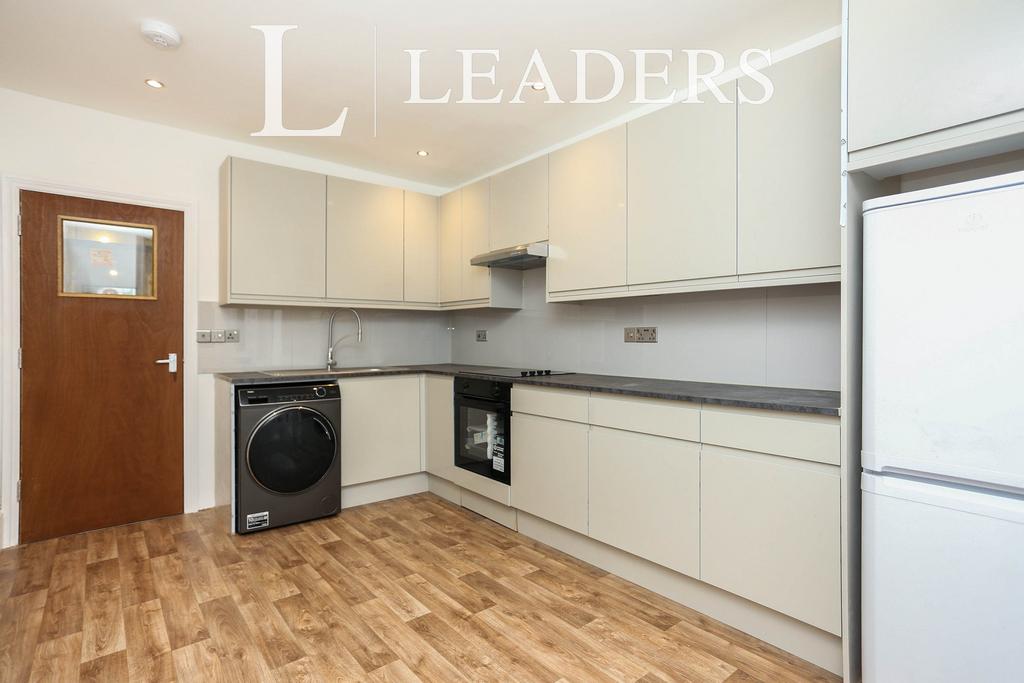 Murillo Road, Lewisham, SE13 4 bed terraced house £2,350 pcm (£542 pw)