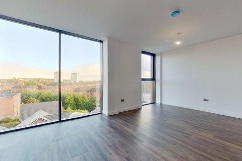 2 bedroom flat to rent, Inverlair Avenue, Glasgow, G43