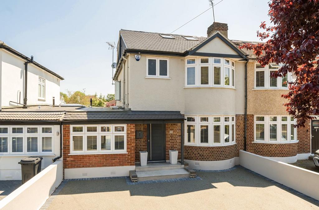 Homemead Road, Bromley BR2 5 bed semidetached house for sale £850,000